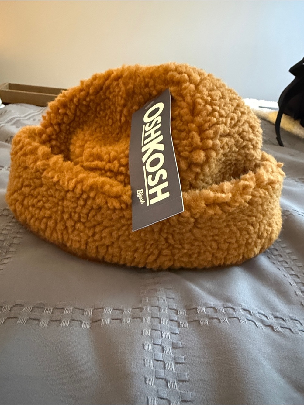 NWT 12-24 months OshKosh B'gosh SHEARLING beanie in Camel Brown